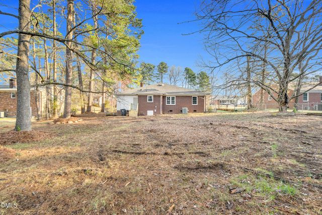 1249 Oakridge Avenue, Henderson, NC 27536