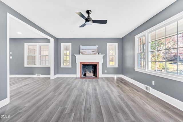 1249 Oakridge Avenue, Henderson, NC 27536