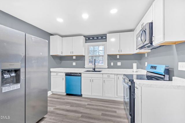 1249 Oakridge Avenue, Henderson, NC 27536