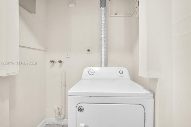 2125 Mckinley St back, Hollywood, FL 33020