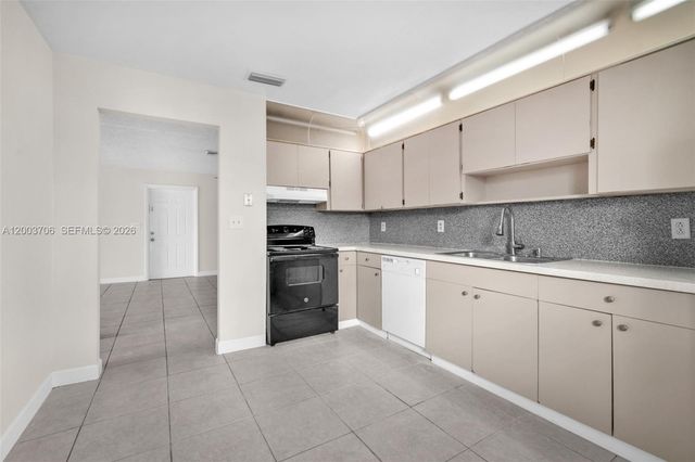 2125 Mckinley St back, Hollywood, FL 33020