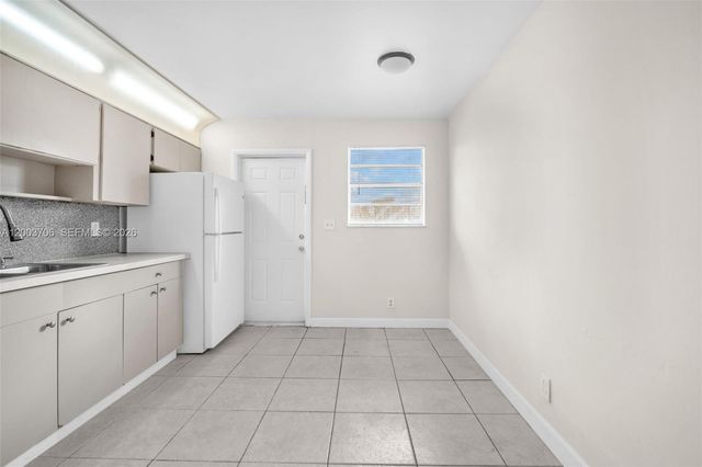 2125 Mckinley St back, Hollywood, FL 33020