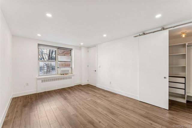 7136 110th Street 2F, Forest Hills, NY 11375