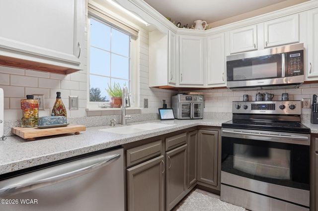 1958 Olympia Circle, Lima, OH 45805