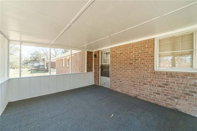 3823 Palisade Court, Snellville, GA 30039