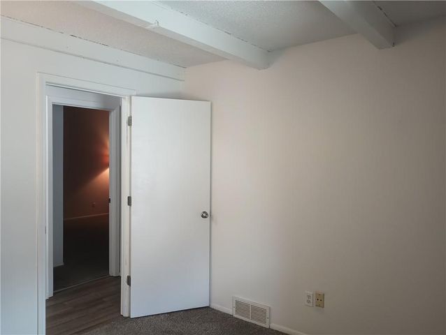 12209 W 79th Terrace, Lenexa, KS 66215