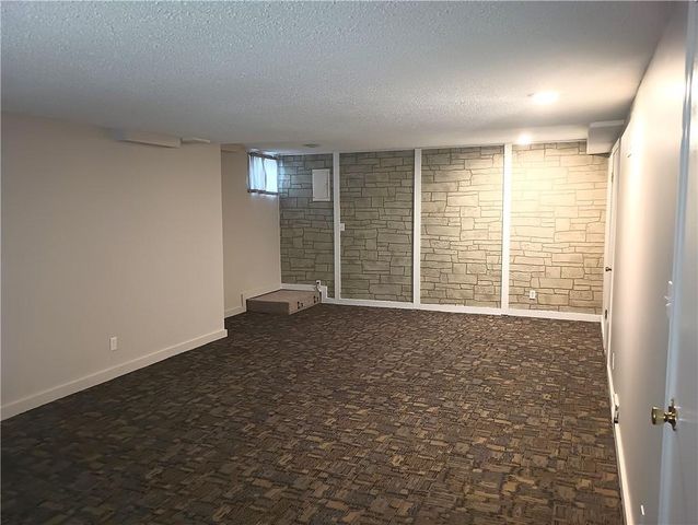 12209 W 79th Terrace, Lenexa, KS 66215