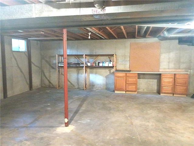 12209 W 79th Terrace, Lenexa, KS 66215