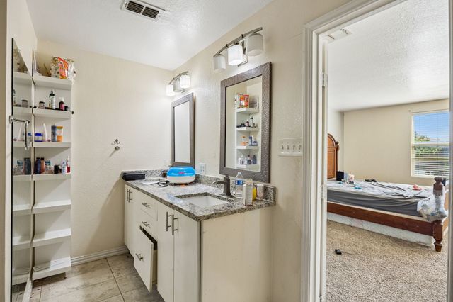 9216 Old Clydesdale Drive, Fort Worth, TX 76123