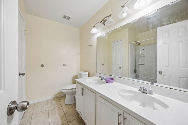 9216 Old Clydesdale Drive, Fort Worth, TX 76123