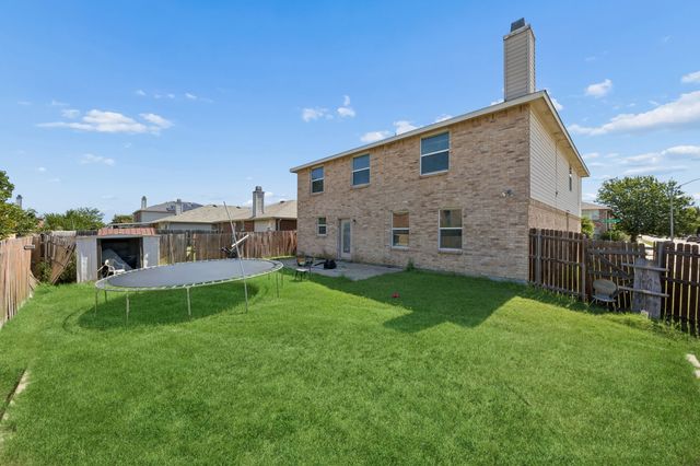 9216 Old Clydesdale Drive, Fort Worth, TX 76123