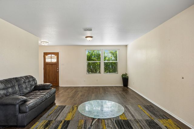 9216 Old Clydesdale Drive, Fort Worth, TX 76123