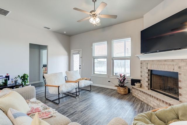 13717 Avenue S, Lubbock, TX 79423
