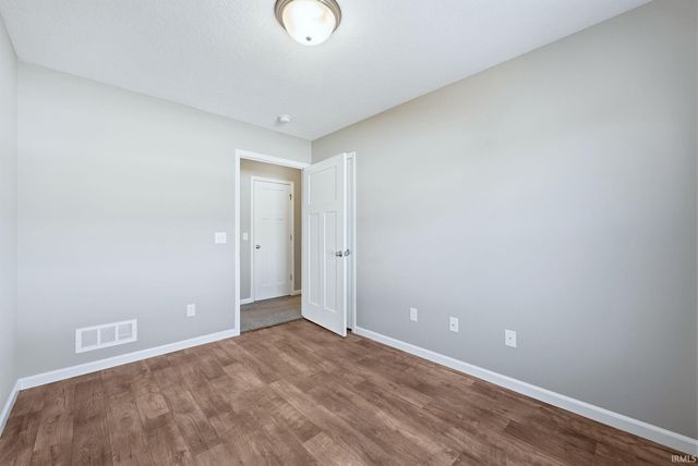 10491 Fieldlight Boulevard, Fort Wayne, IN 46835