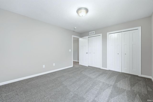 10491 Fieldlight Boulevard, Fort Wayne, IN 46835