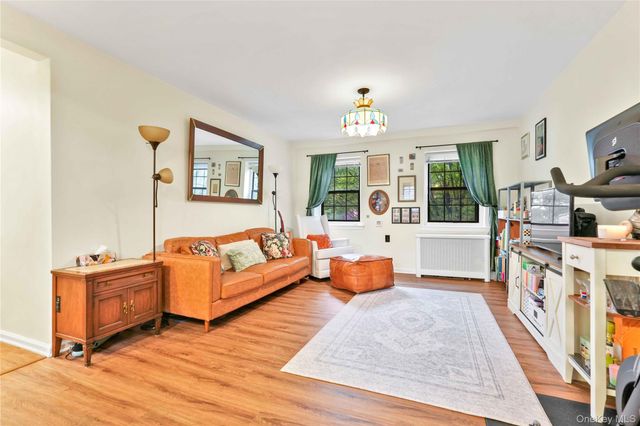 144-32 78th Avenue 2G, Flushing, NY 11367