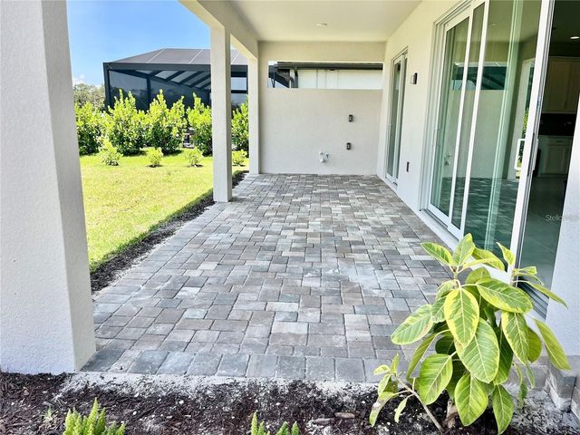 2016 BOLSENA STREET, North Venice, FL 34275