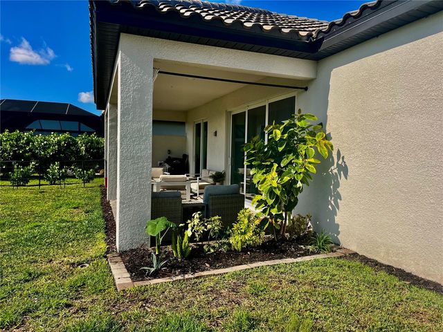 2016 BOLSENA STREET, North Venice, FL 34275