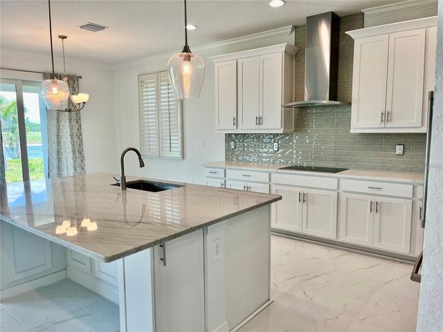 2016 BOLSENA STREET, North Venice, FL 34275