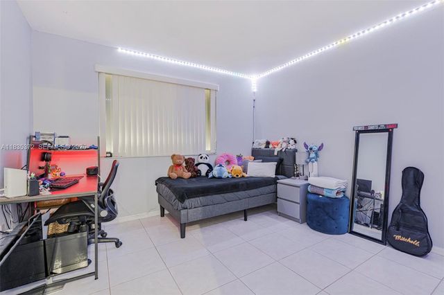 11532 SW 148th Path, Miami, FL 33196