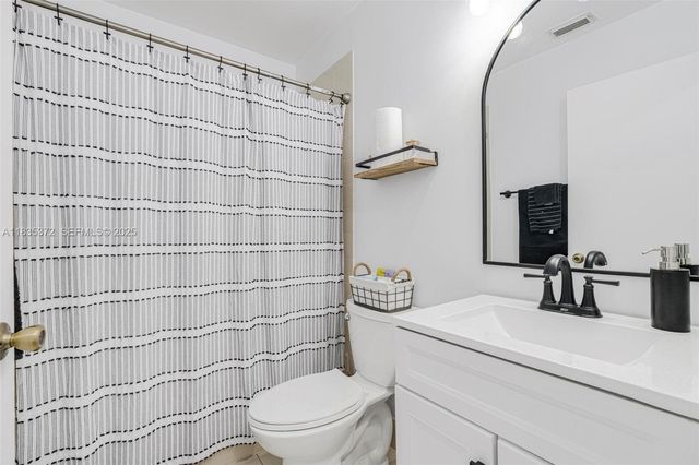 11532 SW 148th Path, Miami, FL 33196