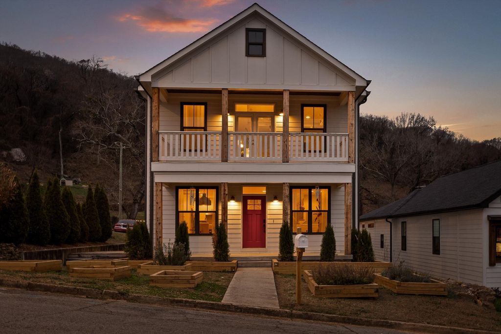 3819 Longview Drive, Chattanooga, TN 37409