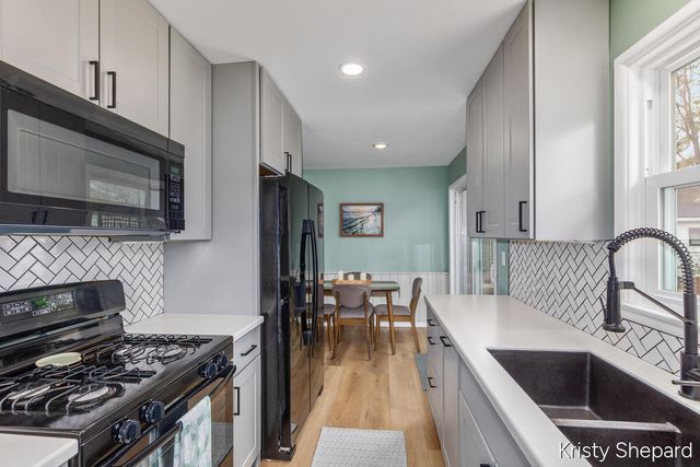 4326 Michael Avenue Sw, City Of Wyoming, MI 49509