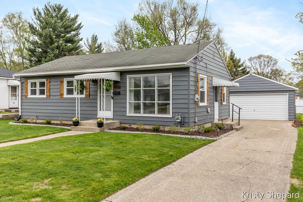 4326 Michael Avenue Sw, City Of Wyoming, MI 49509