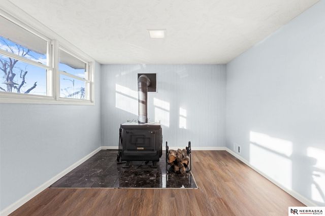 1629 N 107th Avenue, Omaha, NE 68114