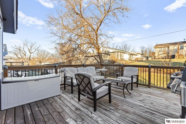 1629 N 107th Avenue, Omaha, NE 68114