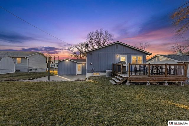 1629 N 107th Avenue, Omaha, NE 68114