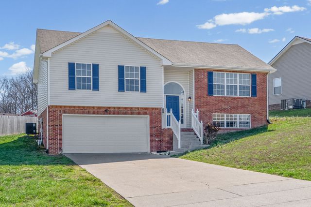 1657 Cedar Springs Ct, Clarksville, TN 37042