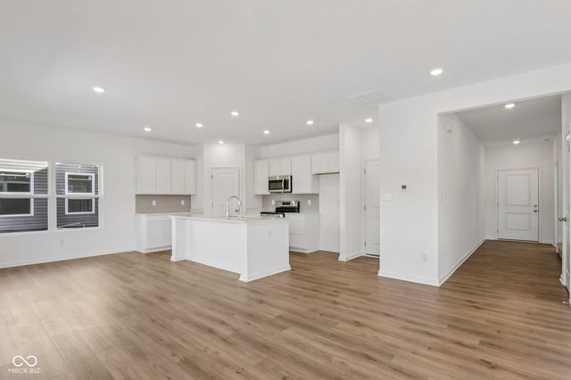 1673 Creek Bed Lane, Pendleton, IN 46064