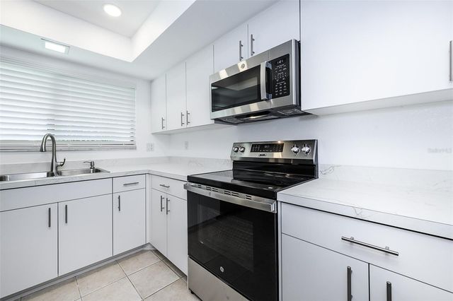 1001 W MARION AVENUE 11, Punta Gorda, FL 33950