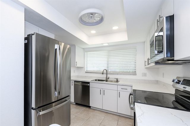 1001 W MARION AVENUE 11, Punta Gorda, FL 33950