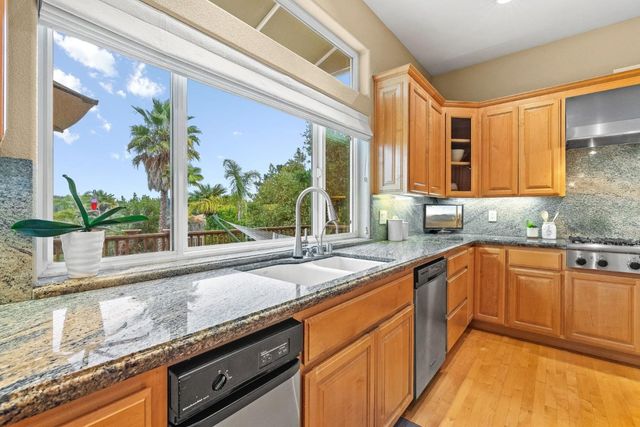 12 Casa Way, Scotts Valley, CA 95066