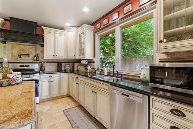 5412 Hildreth Ln, Stockton, CA 95212
