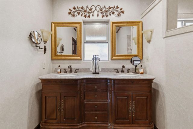 5412 Hildreth Ln, Stockton, CA 95212
