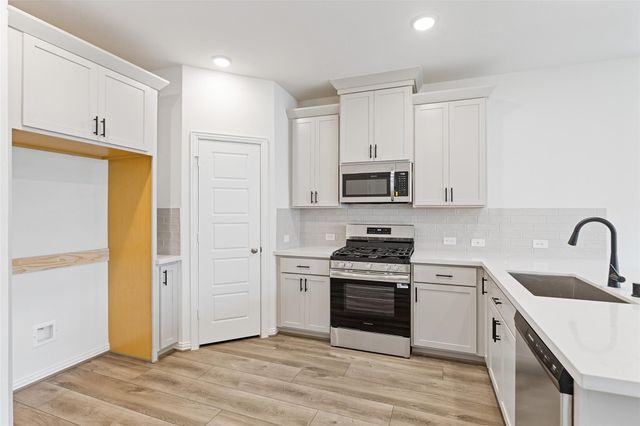 2210 Villa Clara Drive, Friendswood, TX 77546