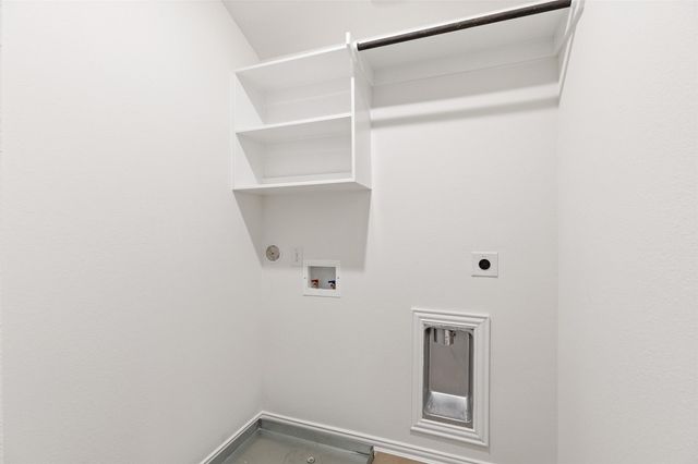 2210 Villa Clara Drive, Friendswood, TX 77546