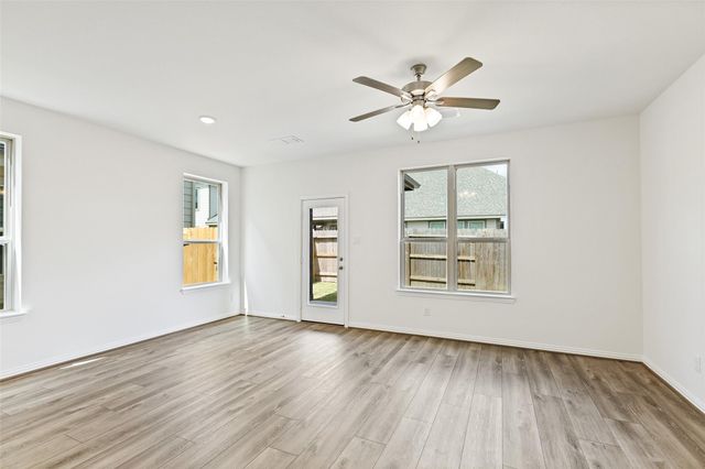 2210 Villa Clara Drive, Friendswood, TX 77546