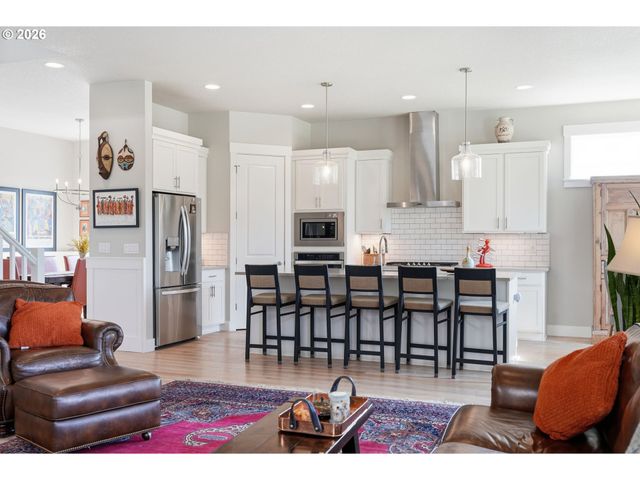 13522 Nw ANTHEM Ln, Portland, OR 97229