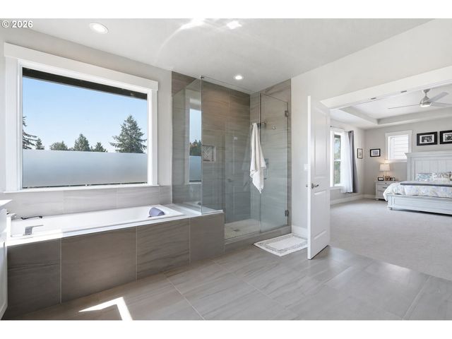 13522 Nw ANTHEM Ln, Portland, OR 97229