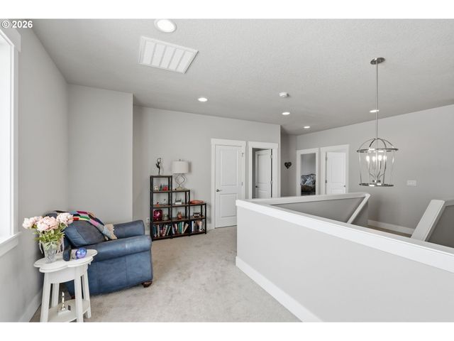 13522 Nw ANTHEM Ln, Portland, OR 97229