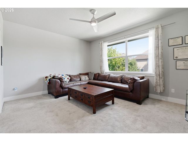 13522 Nw ANTHEM Ln, Portland, OR 97229