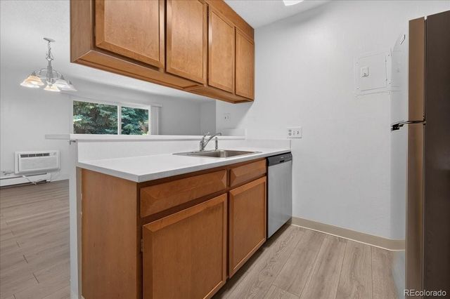 2150 S Vaughn Way 202D, Aurora, CO 80014
