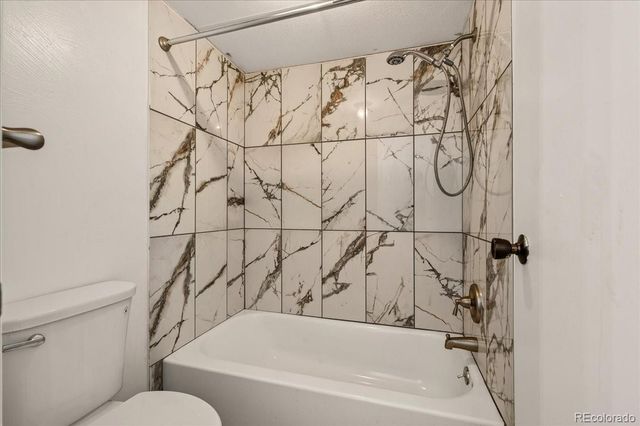 2150 S Vaughn Way 202D, Aurora, CO 80014
