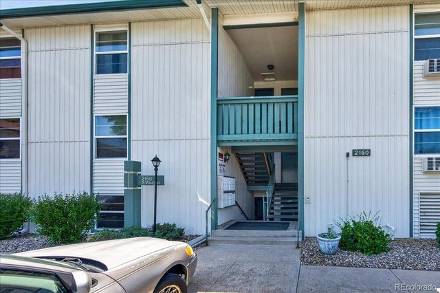 2150 S Vaughn Way 202D, Aurora, CO 80014