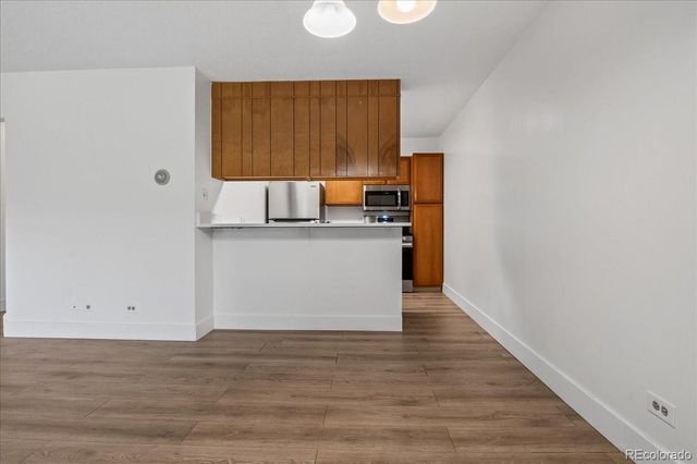 2150 S Vaughn Way 202D, Aurora, CO 80014