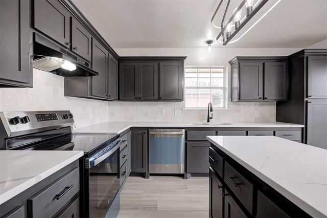 517 Bob White Drive, Purcell, OK 73080